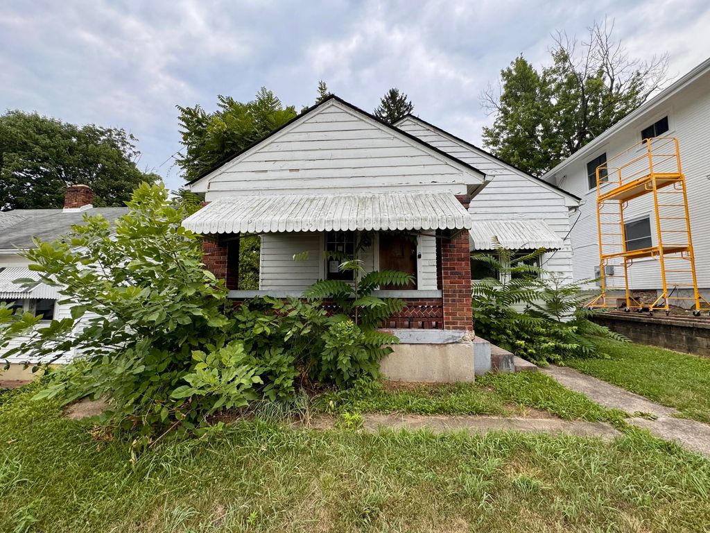 230 E Fairview Avenue 230 E Fairview Avenue, Dayton, OH 45405