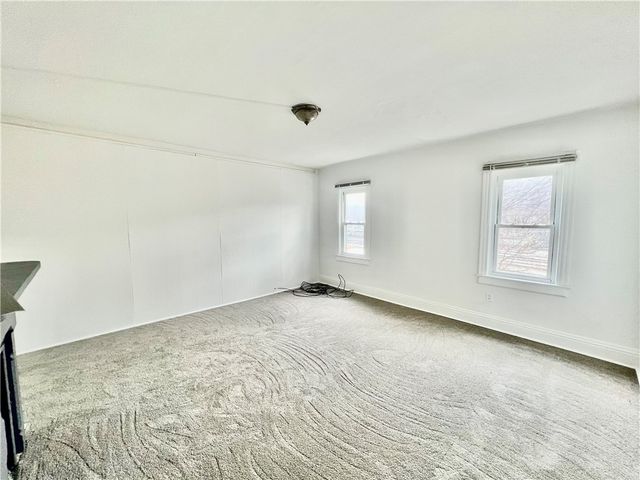 4 Howe St, Union Twp, PA 15038