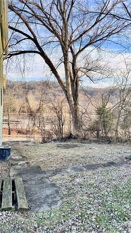 4 Howe St, Union Twp, PA 15038