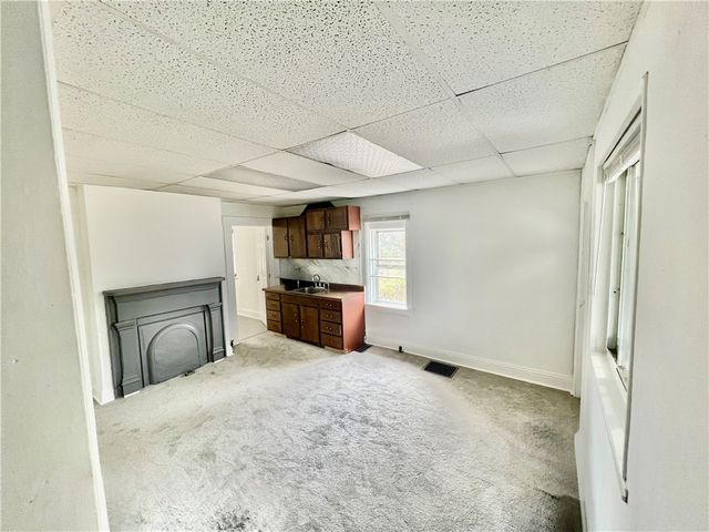 4 Howe St, Union Twp, PA 15038