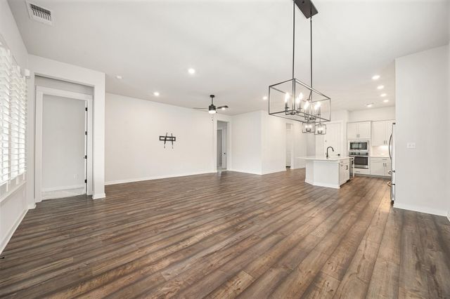 196 Moonlit Stream PASS, Dripping Springs, TX 78620