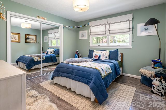 117 Brandon Road, Hendersonville, NC 28739