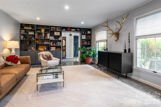 117 Brandon Road, Hendersonville, NC 28739