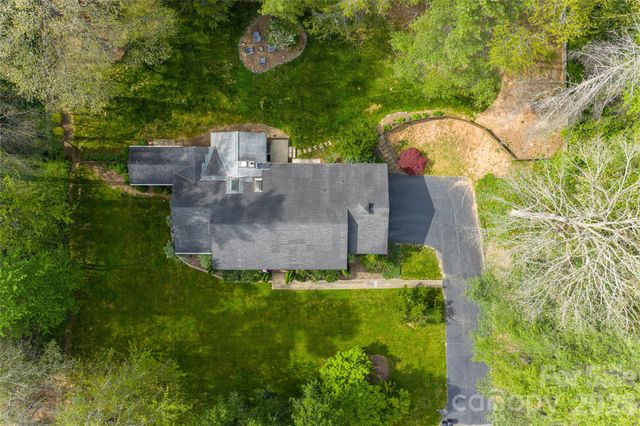 117 Brandon Road, Hendersonville, NC 28739