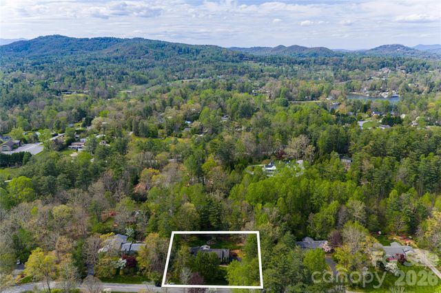 117 Brandon Road, Hendersonville, NC 28739