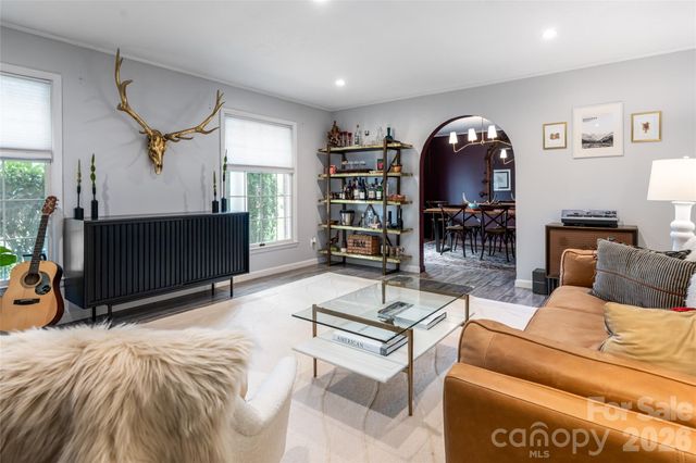 117 Brandon Road, Hendersonville, NC 28739