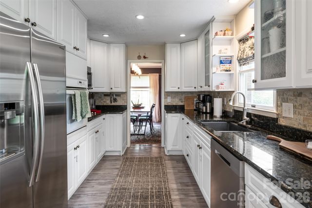 117 Brandon Road, Hendersonville, NC 28739
