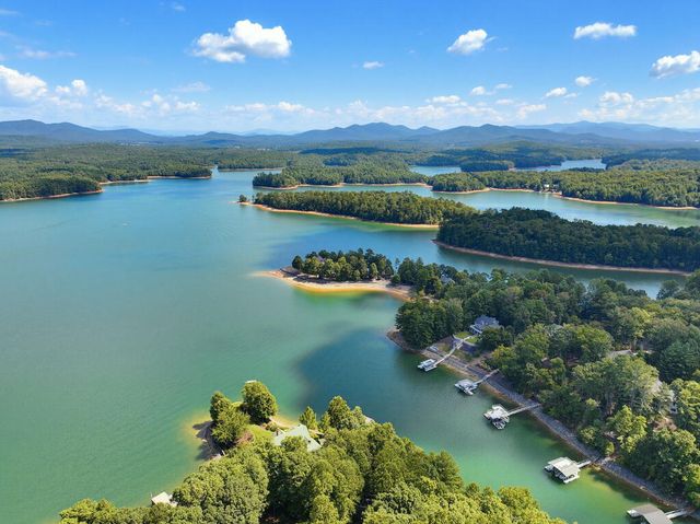 406 Arrowood Pointe, Blairsville, GA 30512