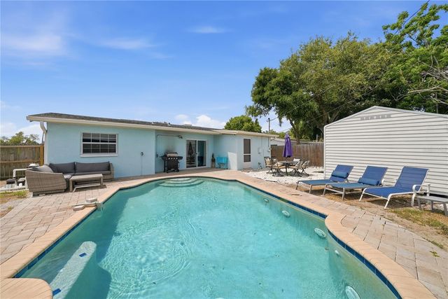 10437 52ND AVENUE N, St Petersburg, FL 33708