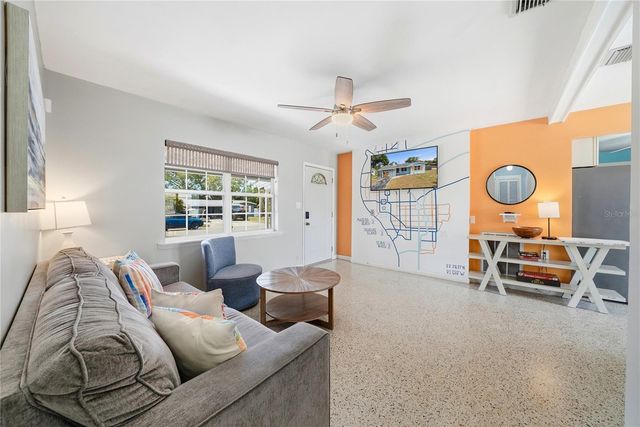 10437 52ND AVENUE N, St Petersburg, FL 33708