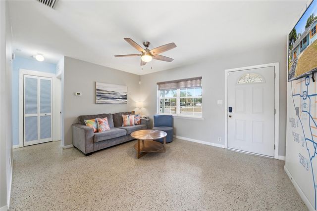 10437 52ND AVENUE N, St Petersburg, FL 33708