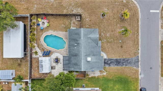 10437 52ND AVENUE N, St Petersburg, FL 33708