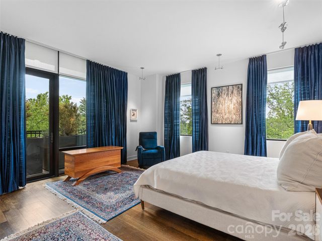 60 N Market Street 217, Asheville, NC 28801