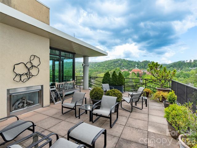 60 N Market Street 217, Asheville, NC 28801