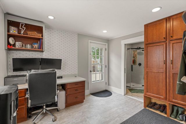 1102 E Wayne Street, South Bend, IN 46615