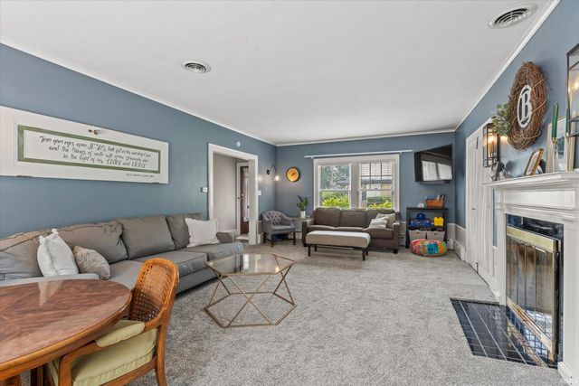 1102 E Wayne Street, South Bend, IN 46615