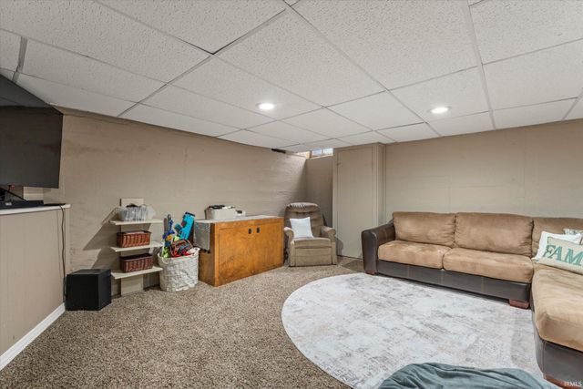 1102 E Wayne Street, South Bend, IN 46615