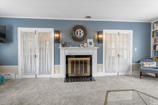 1102 E Wayne Street, South Bend, IN 46615