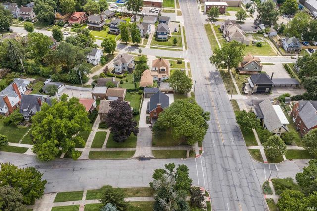 1102 E Wayne Street, South Bend, IN 46615