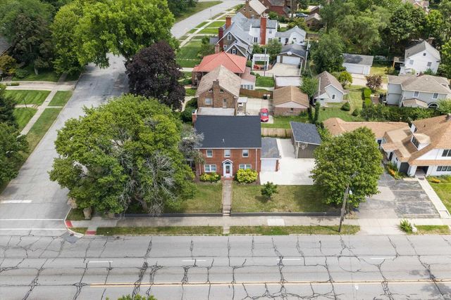 1102 E Wayne Street, South Bend, IN 46615