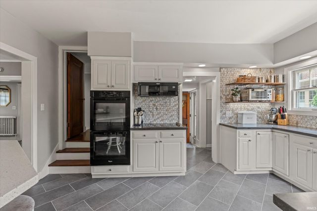 1102 E Wayne Street, South Bend, IN 46615