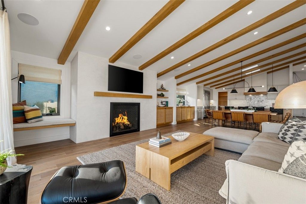 Image 11 of property listing at 33761 Windlass, Dana Point, CA 92629