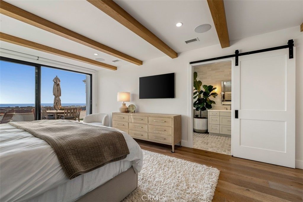 Image 18 of property listing at 33761 Windlass, Dana Point, CA 92629