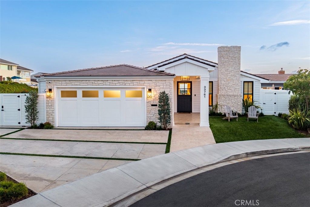Image 5 of property listing at 33761 Windlass, Dana Point, CA 92629