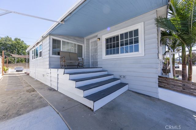 2601 E Victoria 501, Compton, CA 90220