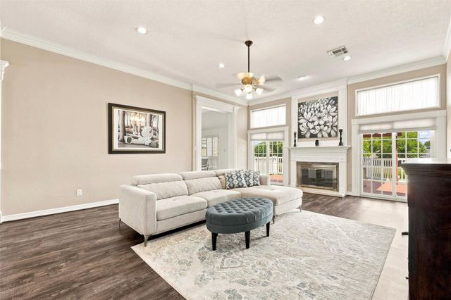 1914 Kingsmill Lane, Richmond, TX 77406