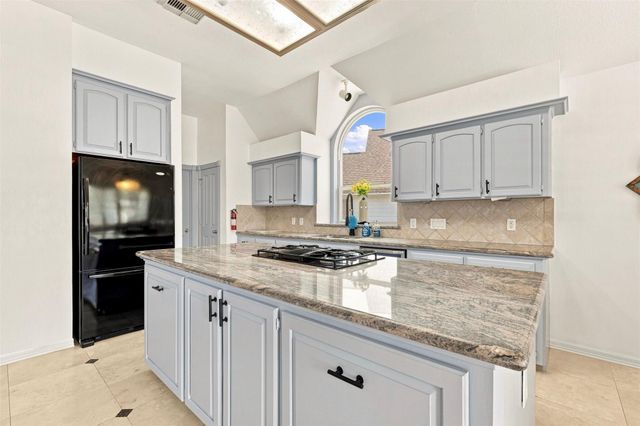 1914 Kingsmill Lane, Richmond, TX 77406