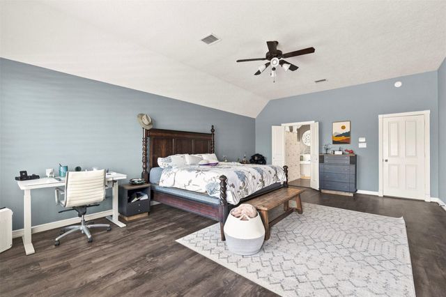 1914 Kingsmill Lane, Richmond, TX 77406