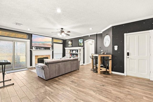 1914 Kingsmill Lane, Richmond, TX 77406