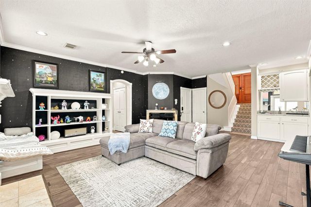 1914 Kingsmill Lane, Richmond, TX 77406