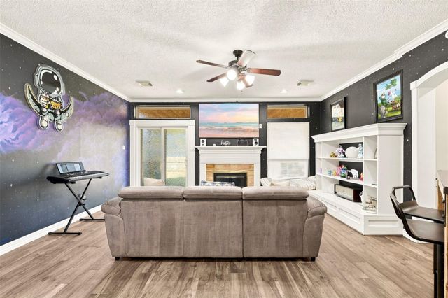 1914 Kingsmill Lane, Richmond, TX 77406