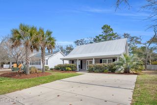 158 NE 5th Street, Oak Island, NC 28465