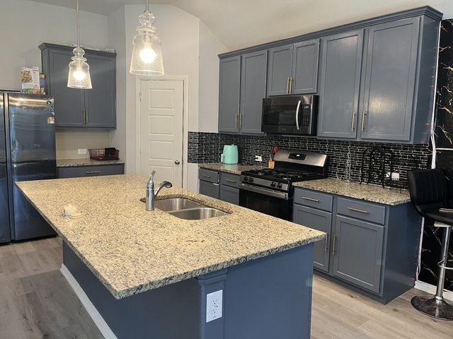 1311 Rosler Street, Mansfield, TX 76063
