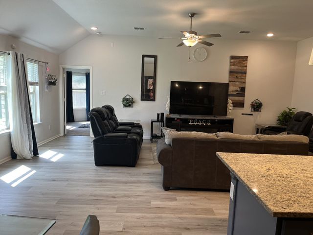 1311 Rosler Street, Mansfield, TX 76063