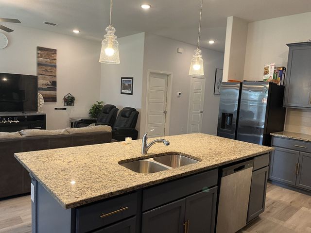 1311 Rosler Street, Mansfield, TX 76063