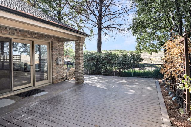 2912 Bluffview Drive, Garland, TX 75043