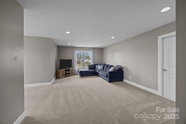 5321 Vesuvius Furnace Road, Iron Station, NC 28080