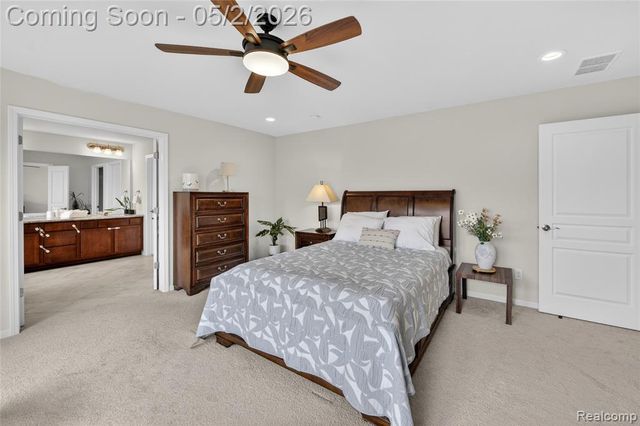 48207 Isabella Way, Novi, MI 48374