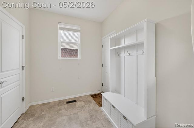 48207 Isabella Way, Novi, MI 48374