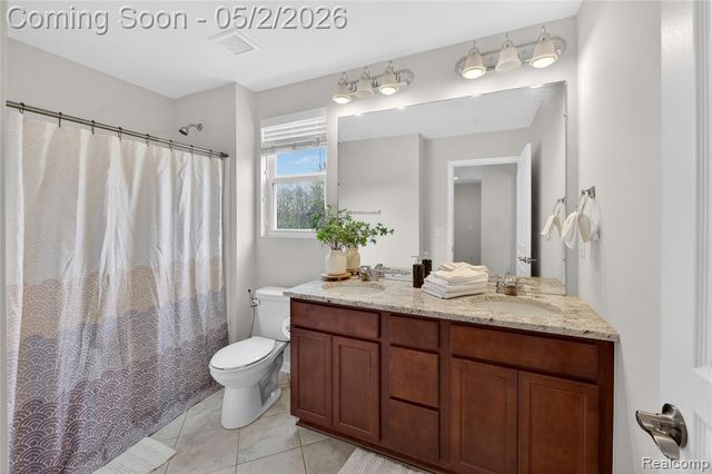 48207 Isabella Way, Novi, MI 48374