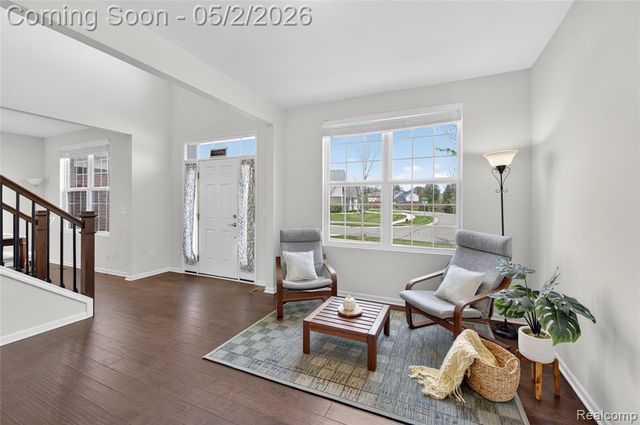 48207 Isabella Way, Novi, MI 48374