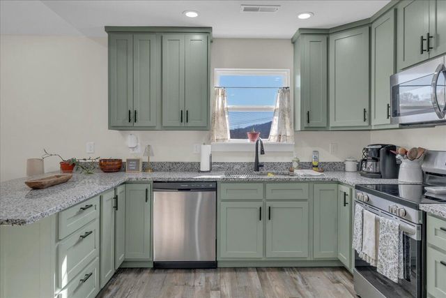 160 Marion Farms Drive, Kimball, TN 37347