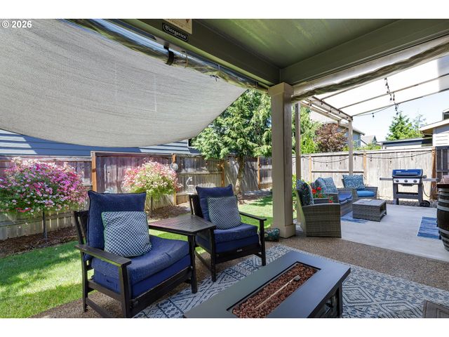 19107 WINDMILL Dr, Oregon City, OR 97045