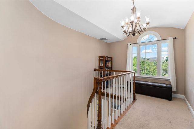 1 Mark Dr, Fairhaven, MA 02719