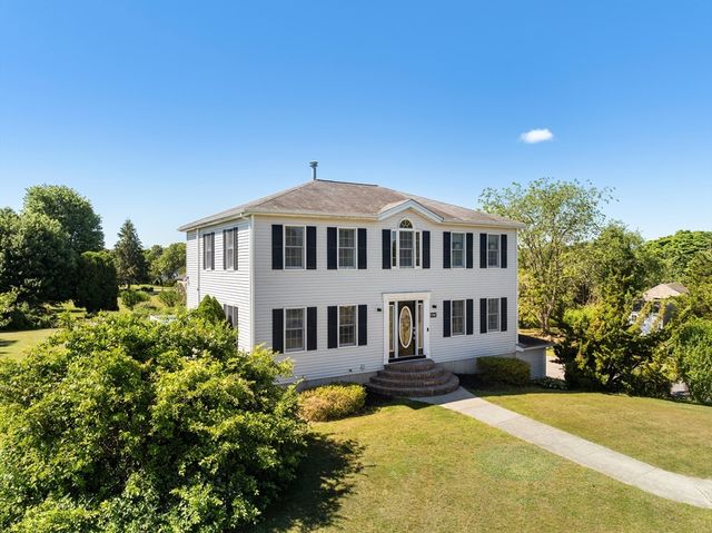 1 Mark Dr, Fairhaven, MA 02719