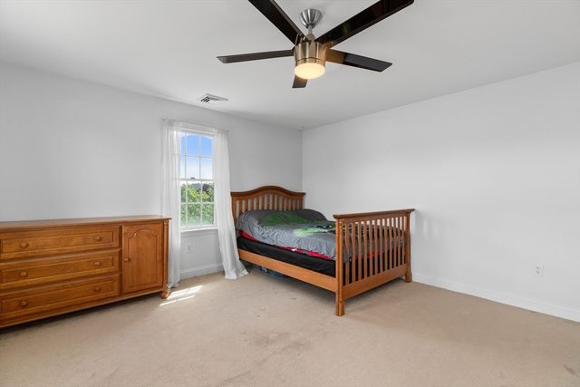 1 Mark Dr, Fairhaven, MA 02719